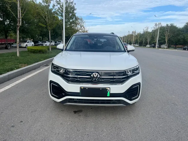 Volkswagen Tayron GTE Plug-in Hybrid — Фото автомобиля 2