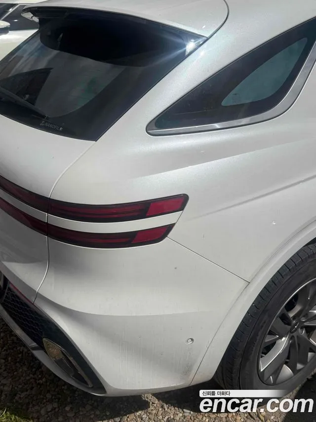 Genesis GV70 — Фото автомобиля 4