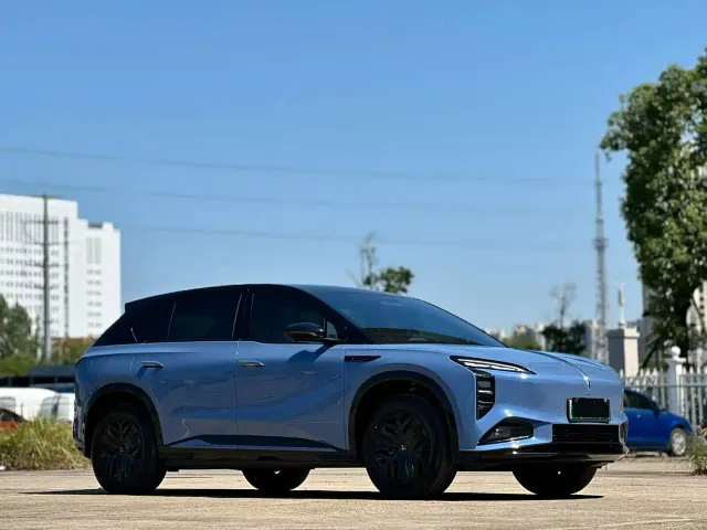 Hongqi Tian Gong 08 — Фото автомобиля 3