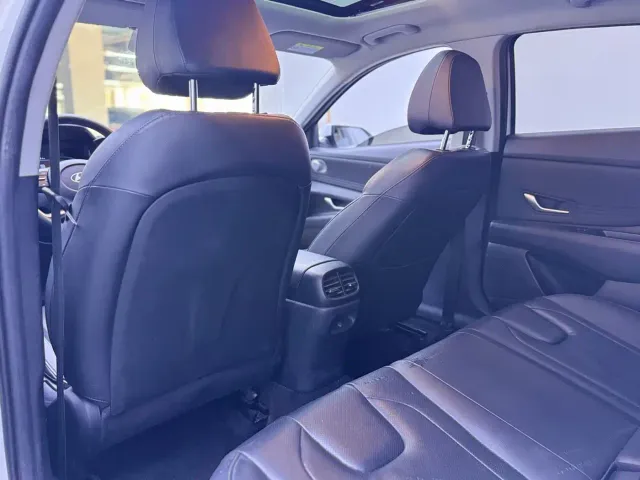 Hyundai Elantra — Фото автомобиля 9
