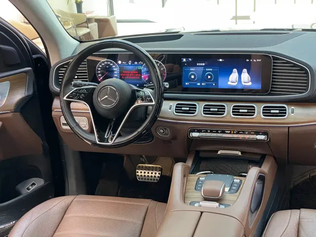 Mercedes-Benz GLS-Class — Фото автомобиля 19