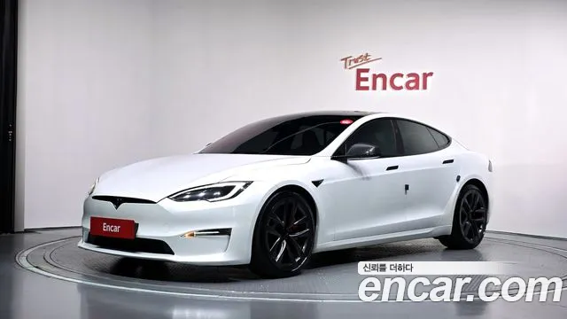 Фотография автомобиля — Tesla Model S