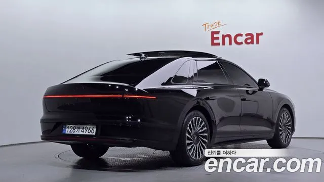 Hyundai Grandeur GN7 — Фото автомобиля 2