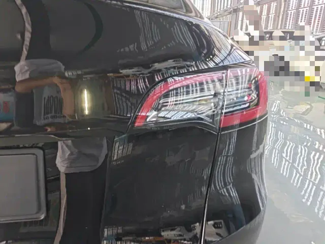 Tesla Model Y — Фото автомобиля 7