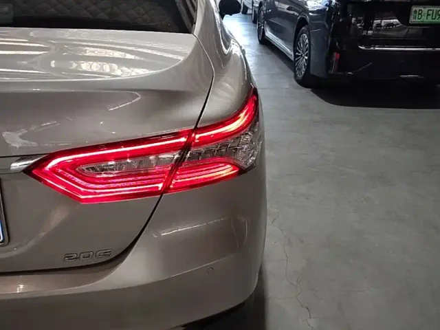 Toyota Camry — Фото автомобиля 7