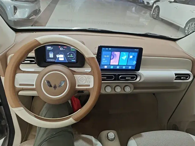 Wuling Hongguang Mini EV — Фото автомобиля 9