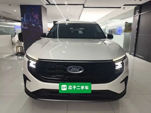 Ford Edge — Фото автомобиля 2