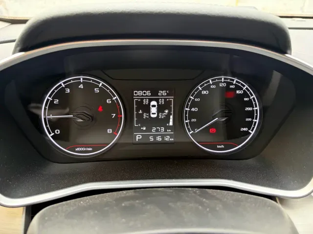 Geely Binyue — Фото автомобиля 10