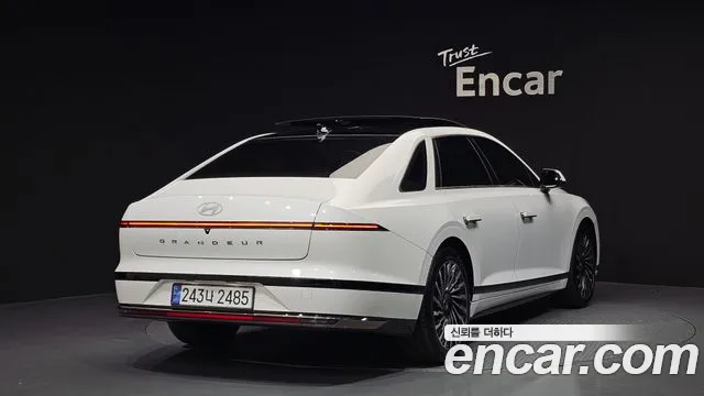 Hyundai Grandeur GN7 — Фото автомобиля 2