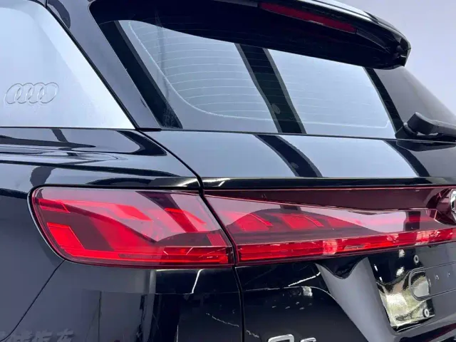 Audi Q6 — Фото автомобиля 10