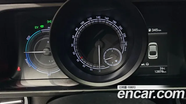 Hyundai Avante CN7 — Фото автомобиля 11