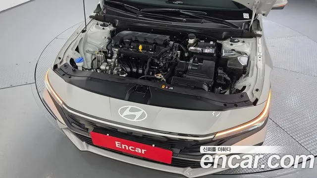Hyundai Avante CN7 — Фото автомобиля 9