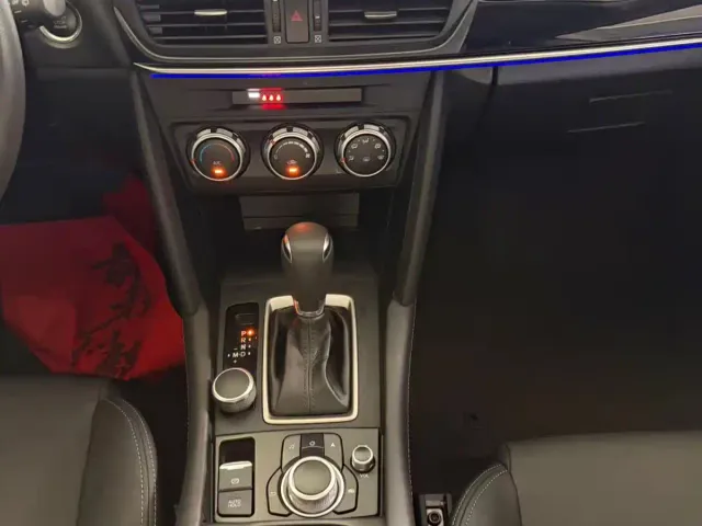 Mazda CX-4 — Фото автомобиля 14