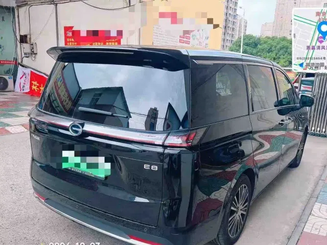 GAC Trumpchi E8 — Фото автомобиля 2