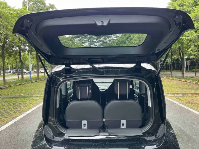 Baojun KiWi EV — Фото автомобиля 11