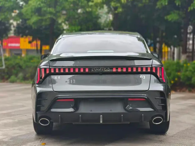 Lynk & Co 03 — Фото автомобиля 10