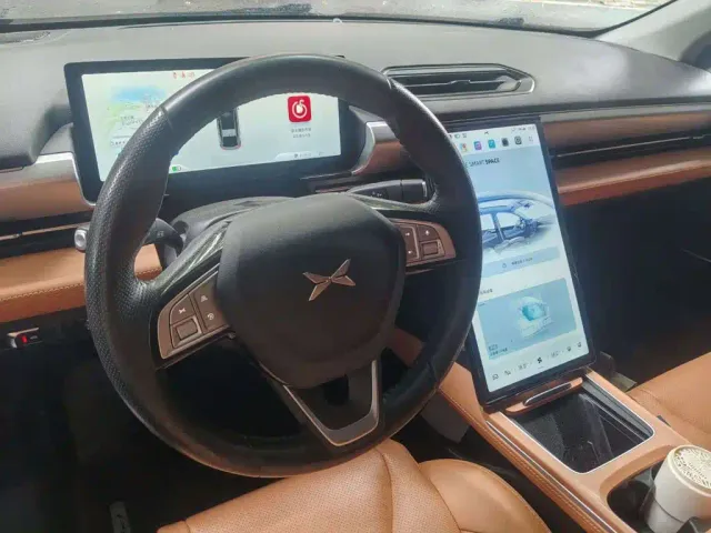 Xpeng P5 — Фото автомобиля 5