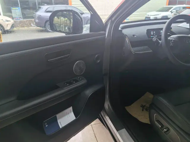 Toyota BoZhi 3X — Фото автомобиля 4