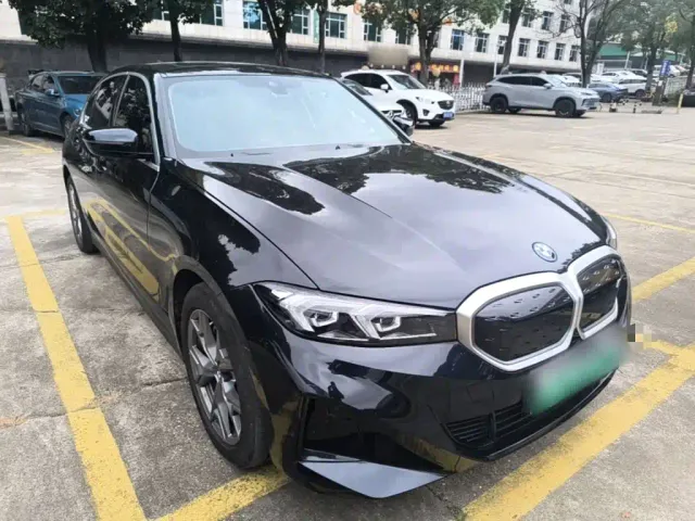 BMW i3 — Фото автомобиля 3