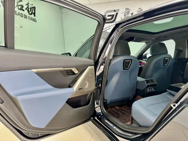 BMW 5 Series — Фото автомобиля 12