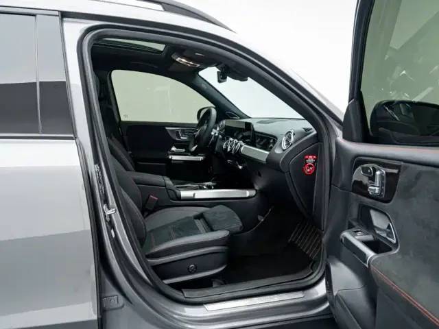 Mercedes-Benz GLB AMG — Фото автомобиля 9