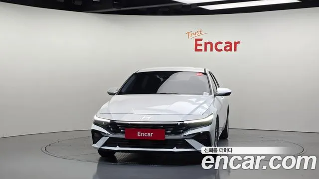 Hyundai Avante CN7 — Фото автомобиля 3