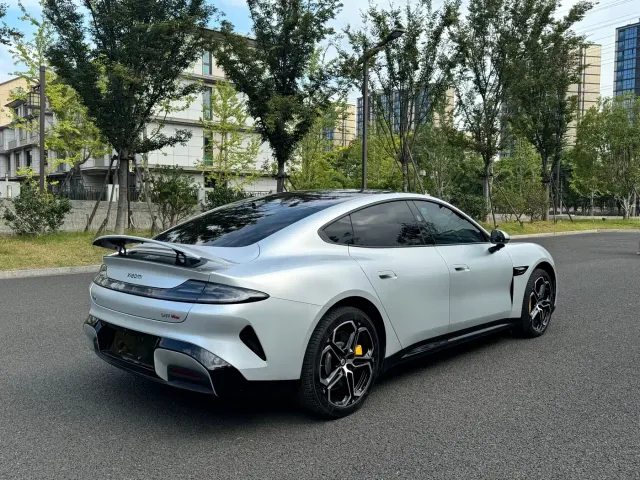 Xiaomi SU7 — Фото автомобиля 5