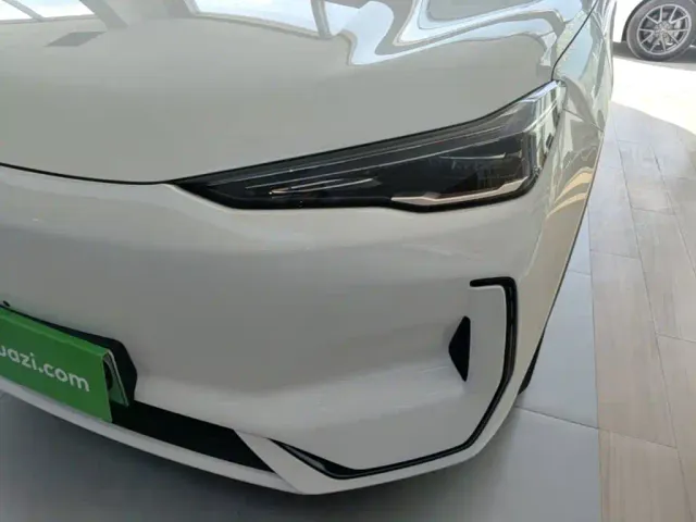 Geely Galaxy E5 — Фото автомобиля 23