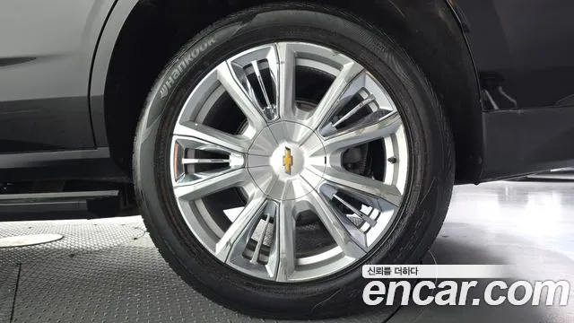ChevroletGMDaewoo Tahoe Tahoe 6.2 High Country 4WD — Фото автомобиля 21