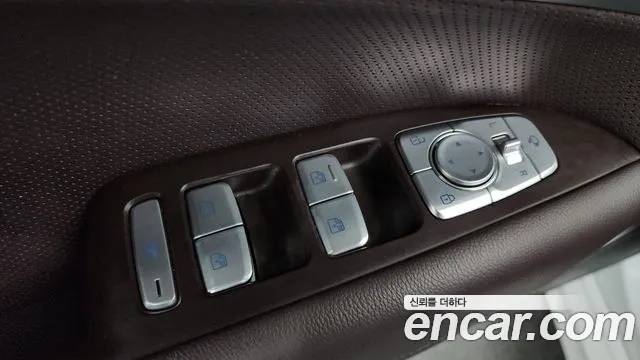 Genesis G70 — Фото автомобиля 26