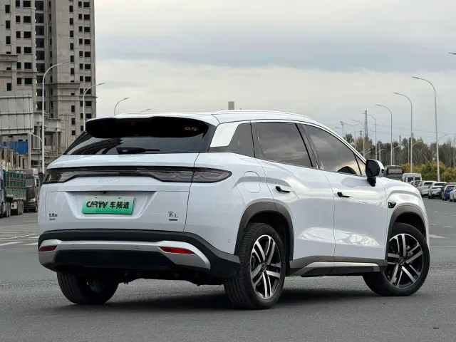 BYD Song L DM-i — Фото автомобиля 3