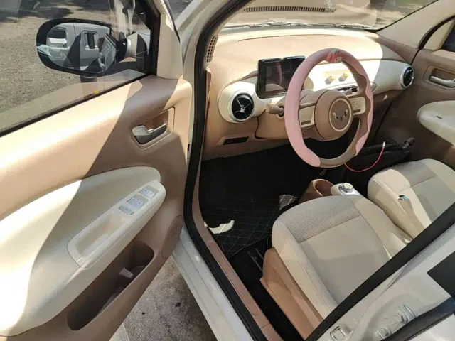 Wuling Hongguang Mini EV — Фото автомобиля 15