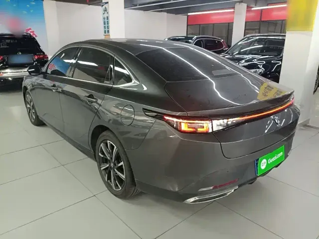 Changan Eado — Фото автомобиля 4
