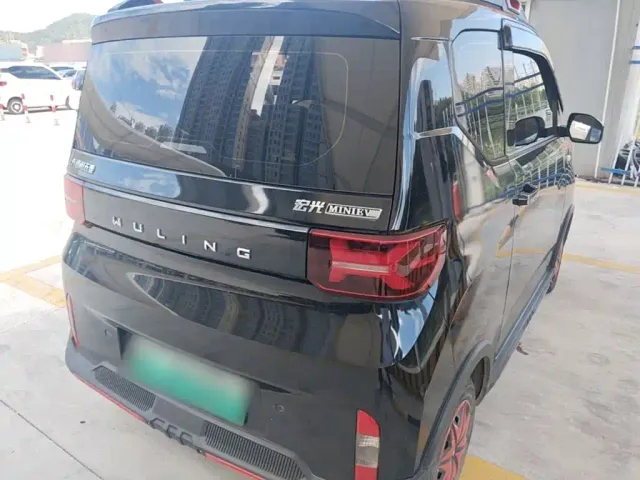 Wuling Hongguang Mini EV — Фото автомобиля 6