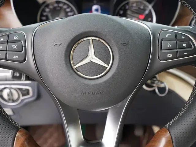 Mercedes-Benz V-Class — Фото автомобиля 8