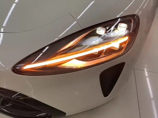 Xiaomi SU7 — Фото автомобиля 23