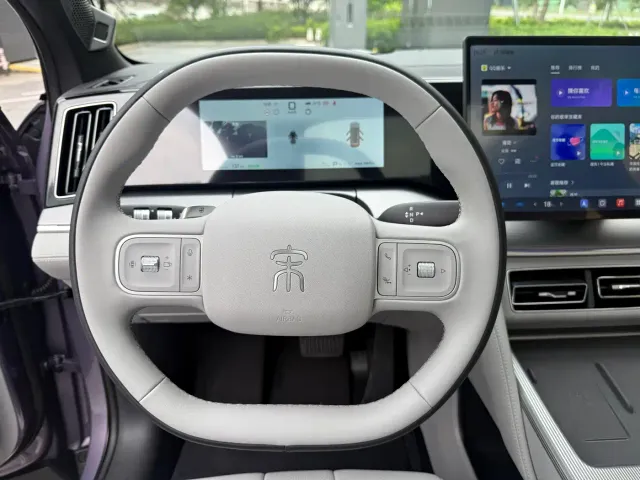 BYD Song Ultra — Фото автомобиля 12