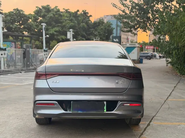 BYD Qin PLUS — Фото автомобиля 5