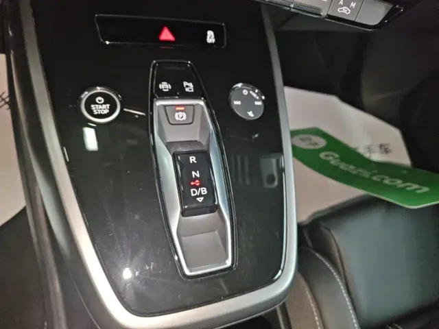 Audi Q4 e-tron — Фото автомобиля 13