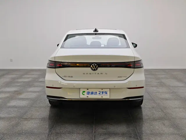 Volkswagen Sagitar — Фото автомобиля 13