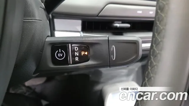 Kia EV3 Standard 2WD — Фото автомобиля 9