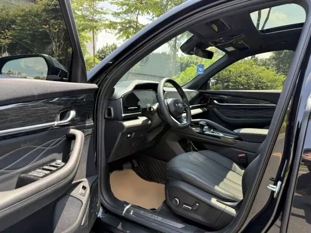 Geely Xingyue L — Фото автомобиля 12