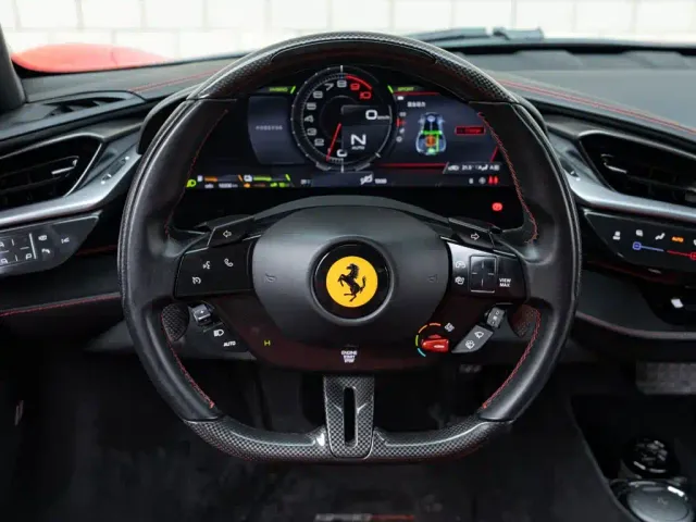 Ferrari SF90 — Фото автомобиля 11