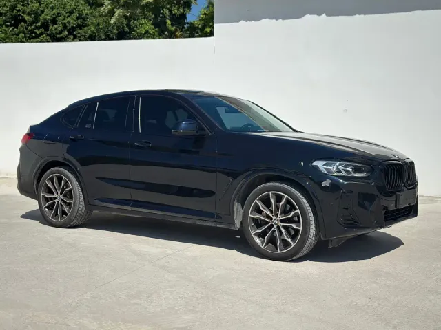 BMW X4 — Фото автомобиля 3