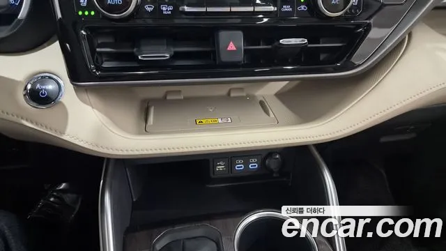 Toyota Highlander — Фото автомобиля 13