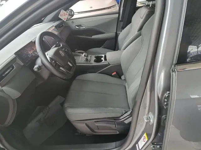BYD Qin PLUS — Фото автомобиля 14