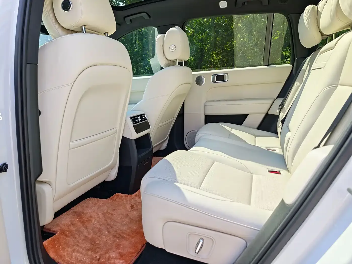 Li Auto Li Auto L6 2025 Pro Smart Renewal Edition — Фото автомобиля 5