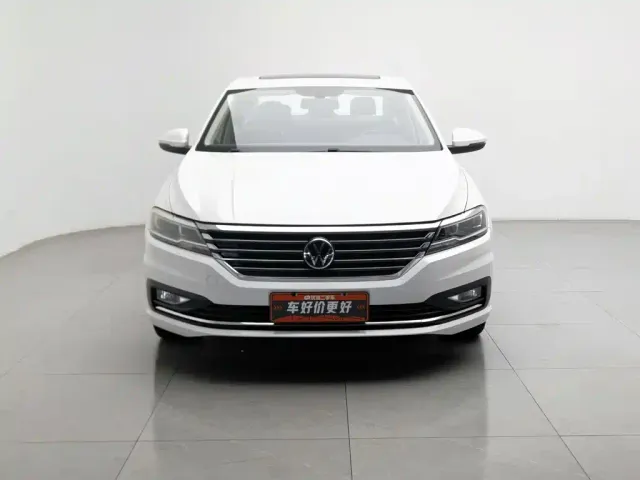 Volkswagen Lavida — Фото автомобиля 3