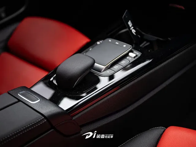 Mercedes-Benz A-Class AMG — Фото автомобиля 9