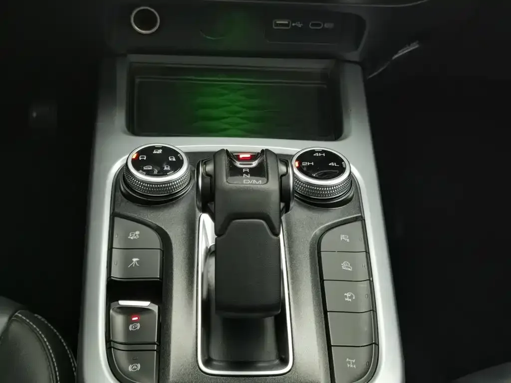 Tank Tank 300 2021 Off-road Edition 2.0T Challenger — Фото автомобиля 13
